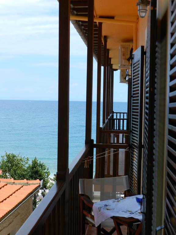 Amelia Beach Apartments Agios Ioannis  Exterior photo